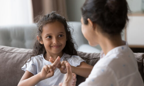 Parcours « Signes associés à la parole » (Bébé signe)